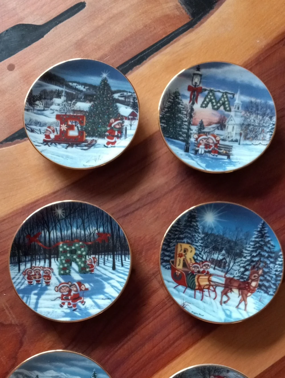 The Bradford Exchange A Merry Little Christmas Collector Plates - Winter Scenery